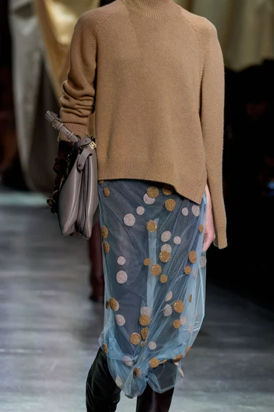 Look 44